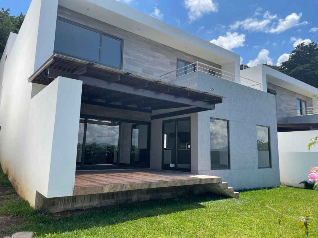 modern home, cartago builders